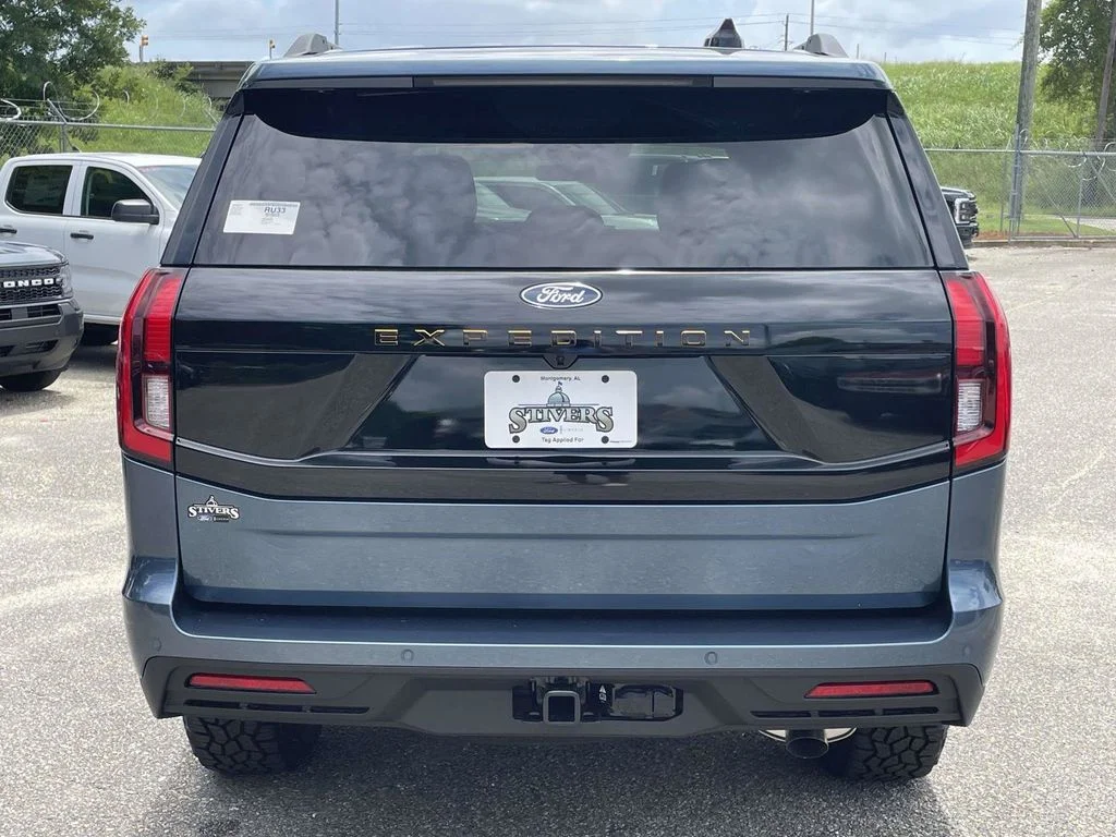 New 2027 Nocturnal Blue Metallic Ford Tremor® image 4