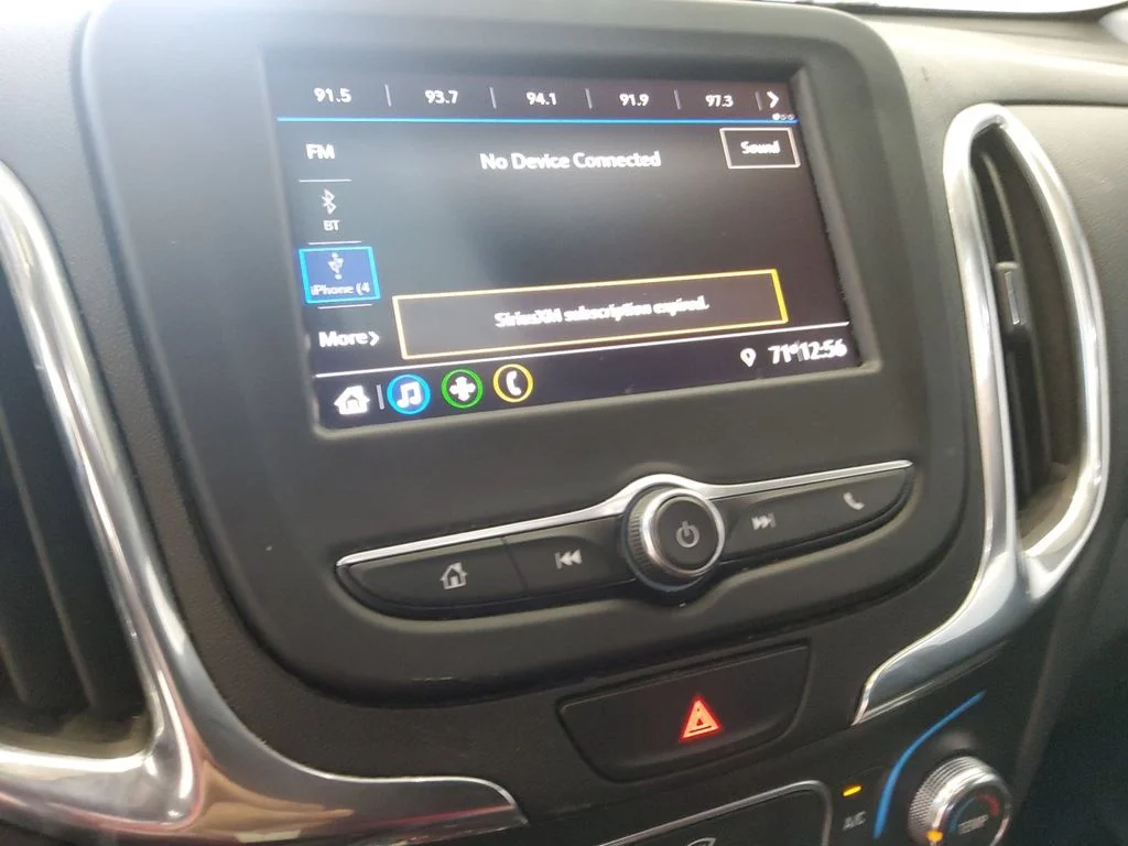 Used 2020 White Chevrolet LT image 11