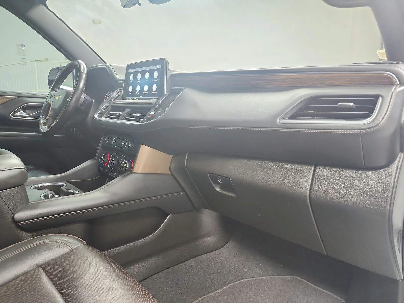 Used 2021 White Chevrolet High Country image 47
