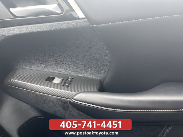 Used 2022 Gray Mitsubishi SE image 21