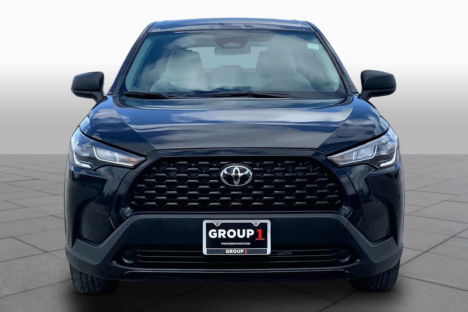 Used 2024 Jet Black Toyota L image 4