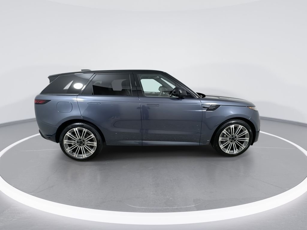 New 2026 Varesine Blue Land Rover Dynamic SE image 9