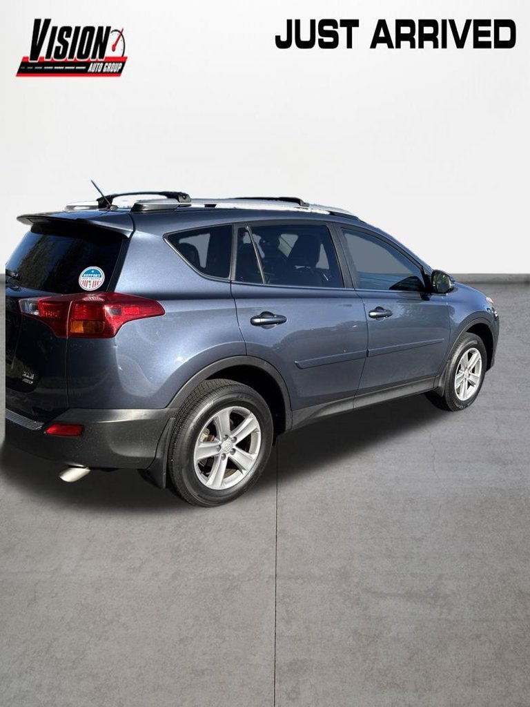 Used 2013 Blue Toyota XLE image 5