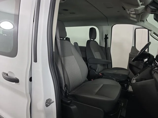 Used 2024 Oxford White Ford XLT image 24