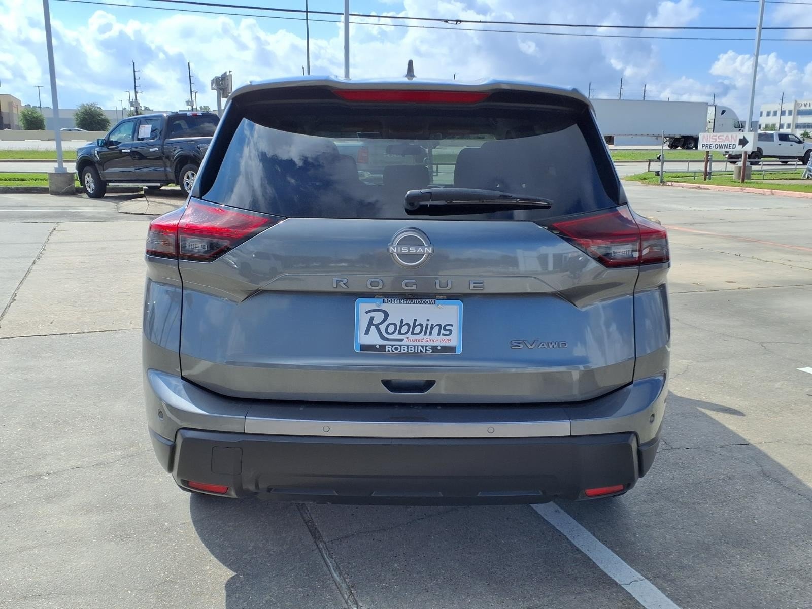 2024 Nissan Rogue SV Gray at Robbins Nissan