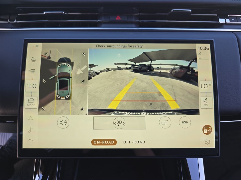 New 2027 Santorini Black LAND ROVER Dynamic SE P400 image 24
