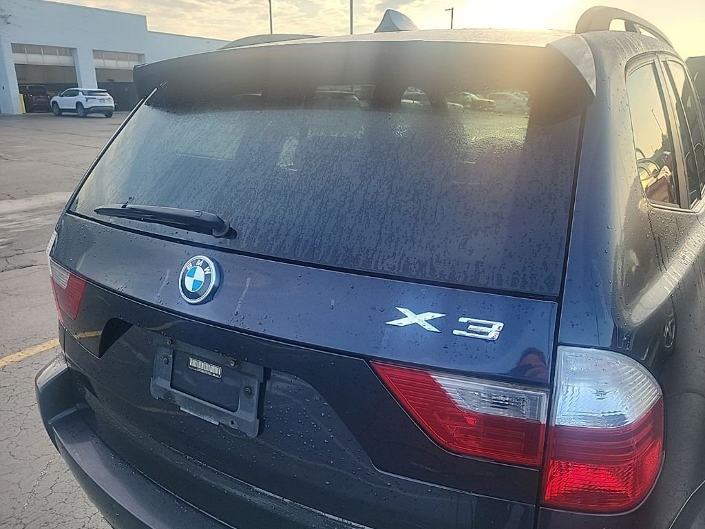 Used 2010 Monaco Blue Metallic BMW xDrive30i image 11