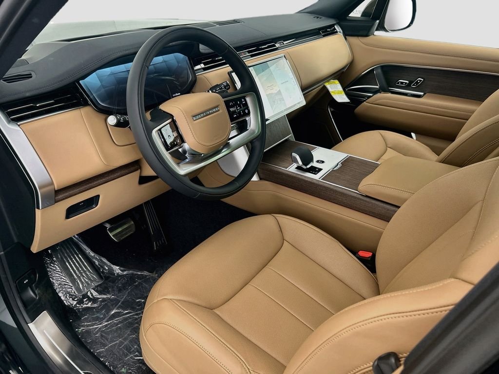 New 2026 Belgravia Green Land Rover SE image 9