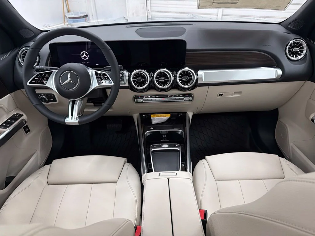 New 2026 Silver Mercedes-Benz GLB 250 image 23