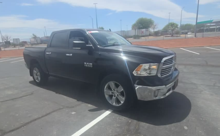 2018 RAM 1500 Big Horn 4x4 Crew Cab 5'7's photo