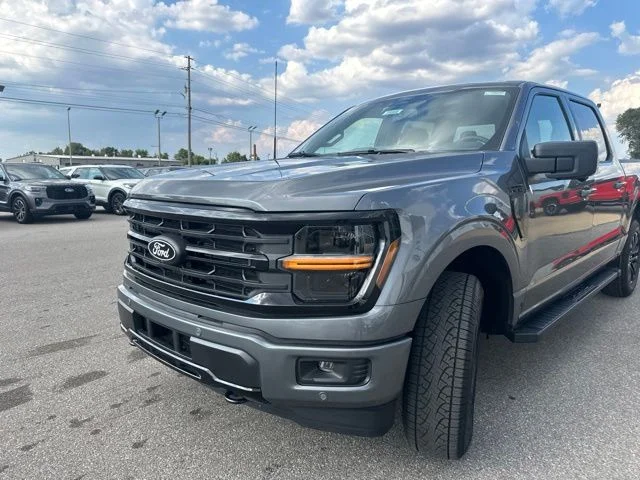 New 2026 Carbonized Gray Metallic Ford XLT image 31
