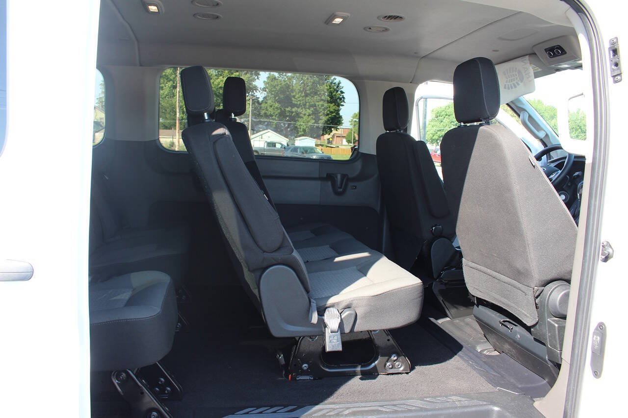 Used 2024 Oxford White Ford 350 XLT 3dr LWB Low Roof Passenger Van image 6