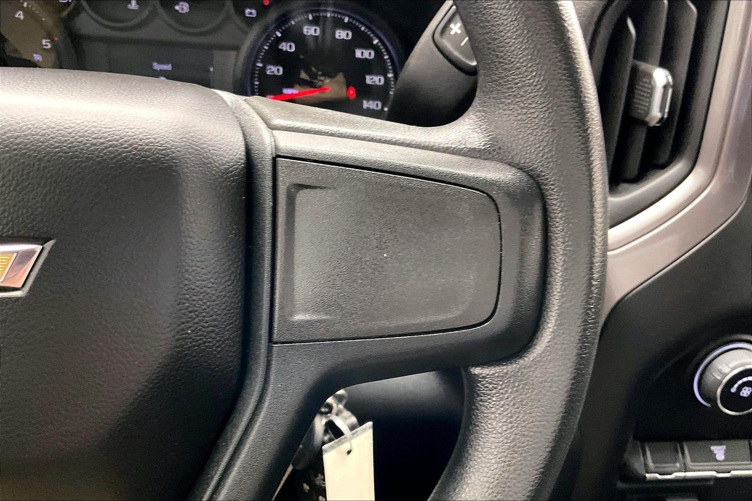 Used 2022 SILVER ICE METALLIC Chevrolet Custom image 21