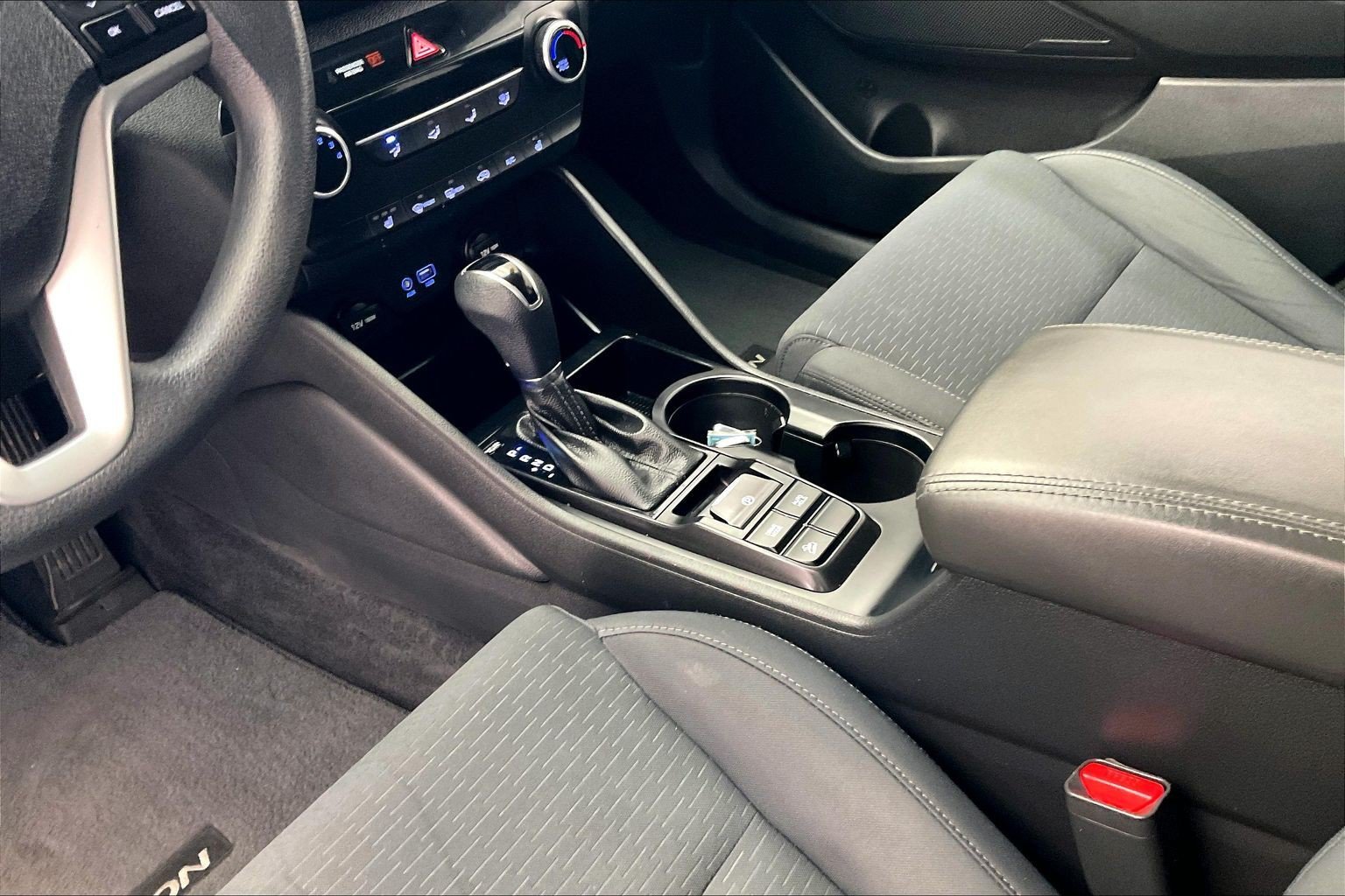 Used 2020 Aqua Blue Hyundai Value image 16