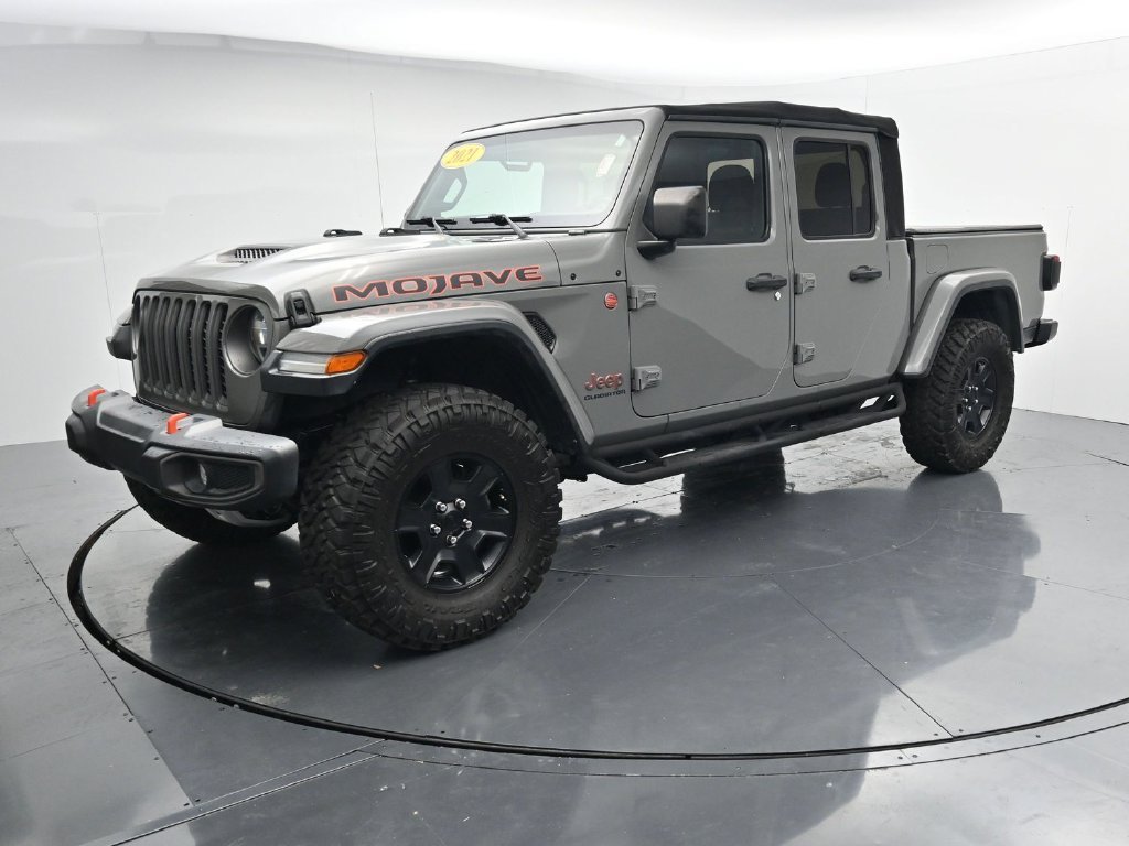 Used 2021 Gray Jeep Mojave image 4