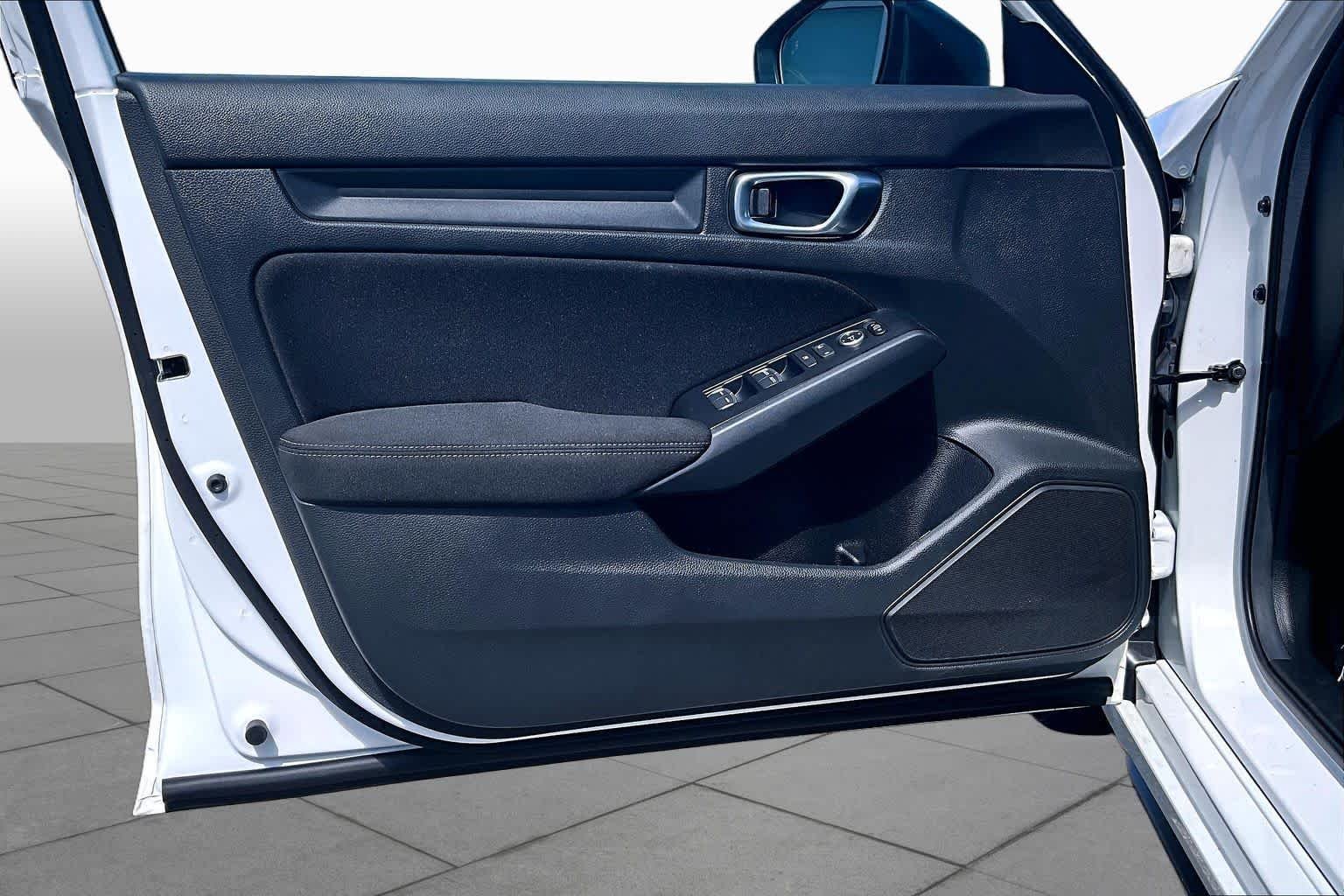 2026 Honda Civic Hatchback Sport - Photo 22
