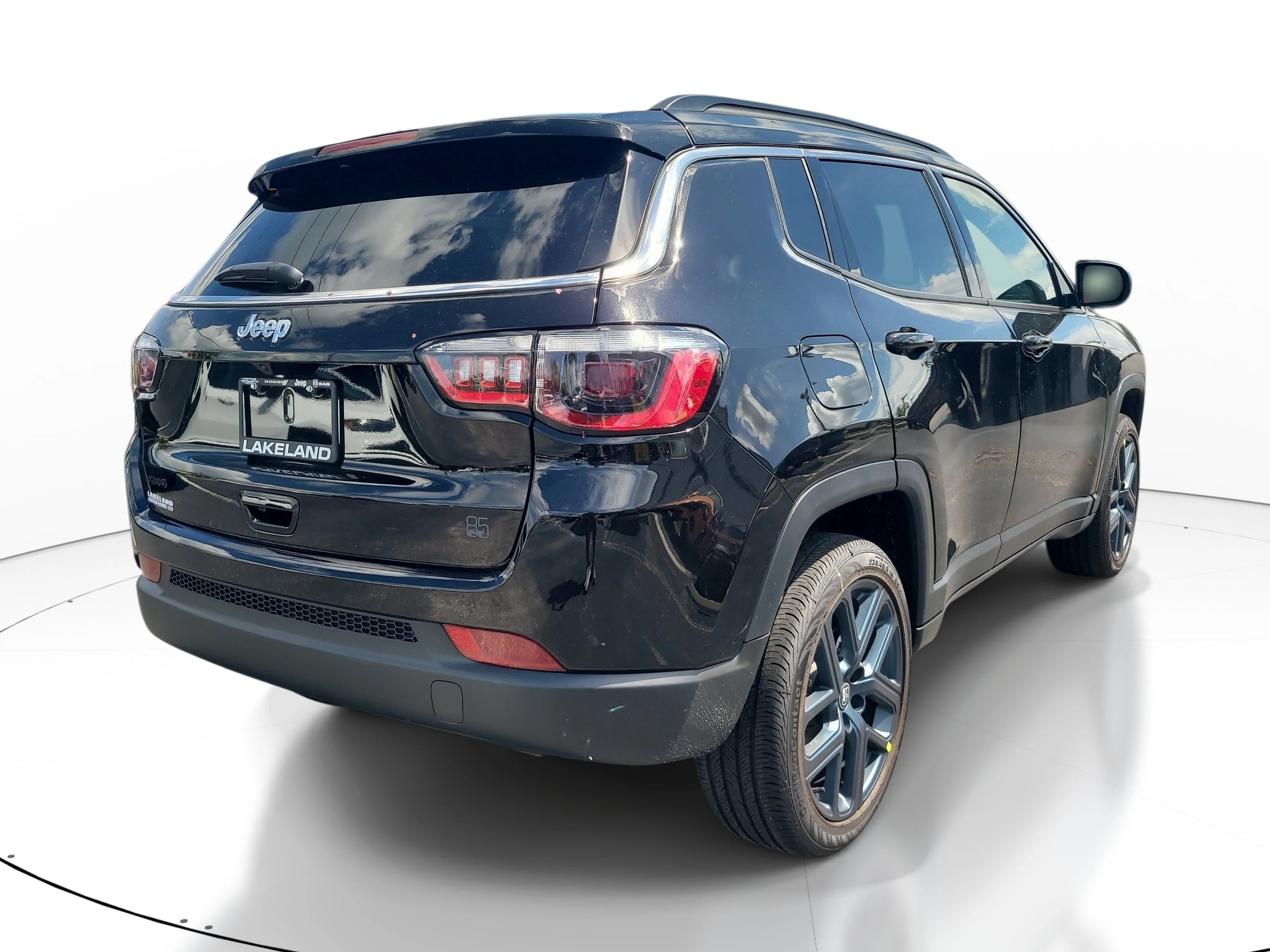 New 2026 Diamond Black Crystal Pearlcoat Jeep 85th Anniversary image 6