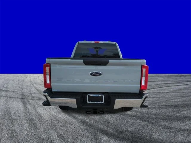 New 2026 Avalanche Ford F-250® XLT image 5