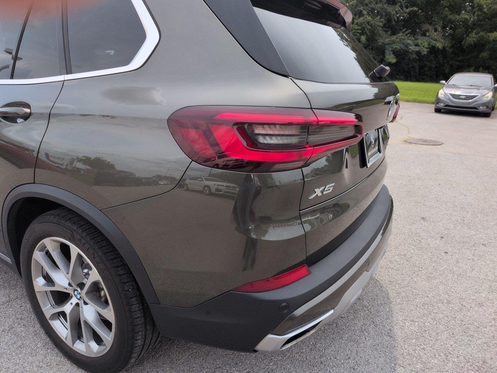 Used 2022 Manhattan Green Metallic BMW xDrive40i image 12