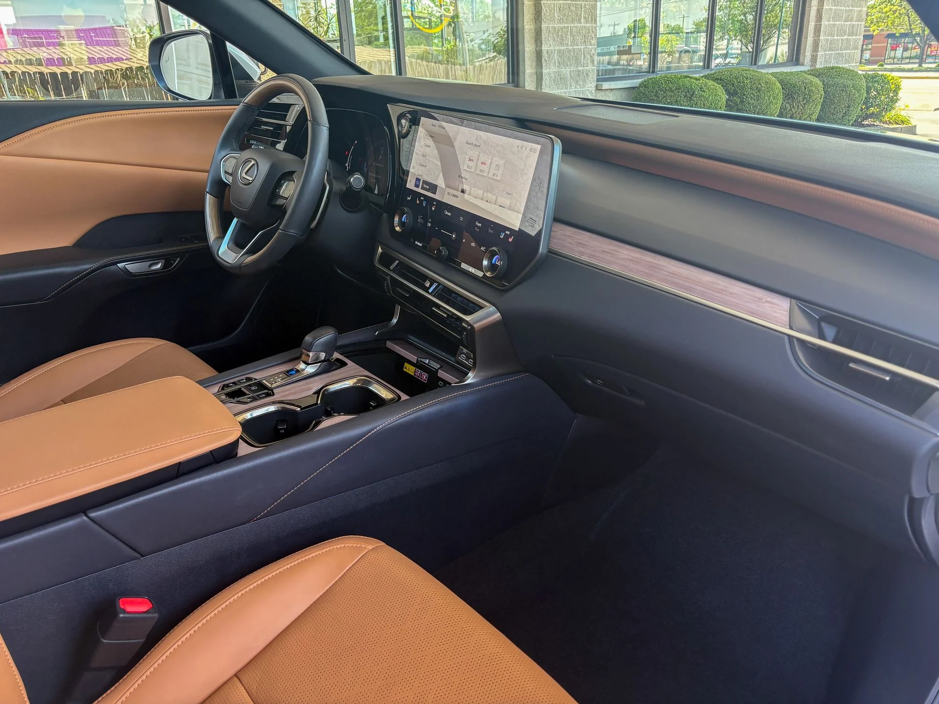 Used 2023 White Lexus 350 Premium Plus image 23