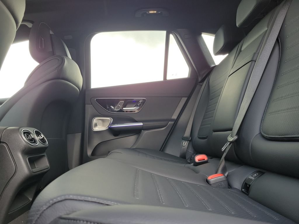 New 2026 Red Mercedes-Benz GLC 300 image 10