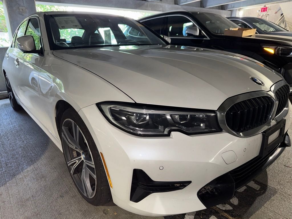 Used 2020 White Metallic BMW 330i xDrive image 2