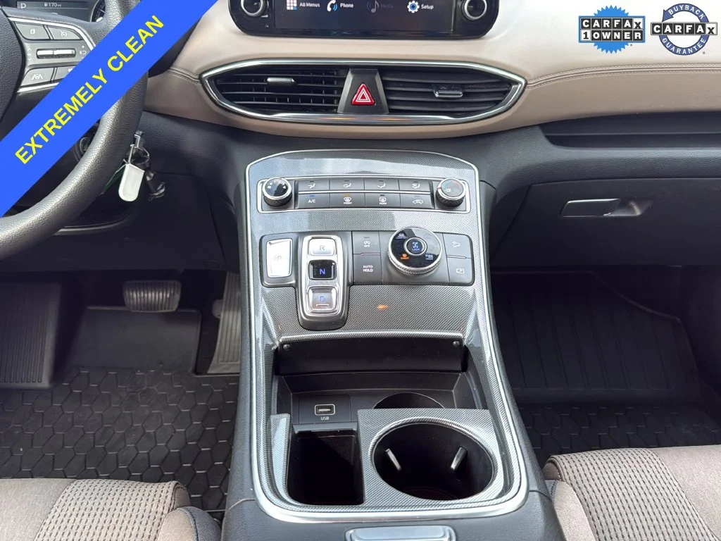 Used 2023 White Hyundai SE image 20