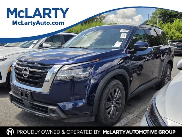 2022 Nissan Pathfinder SV 4WD's photo