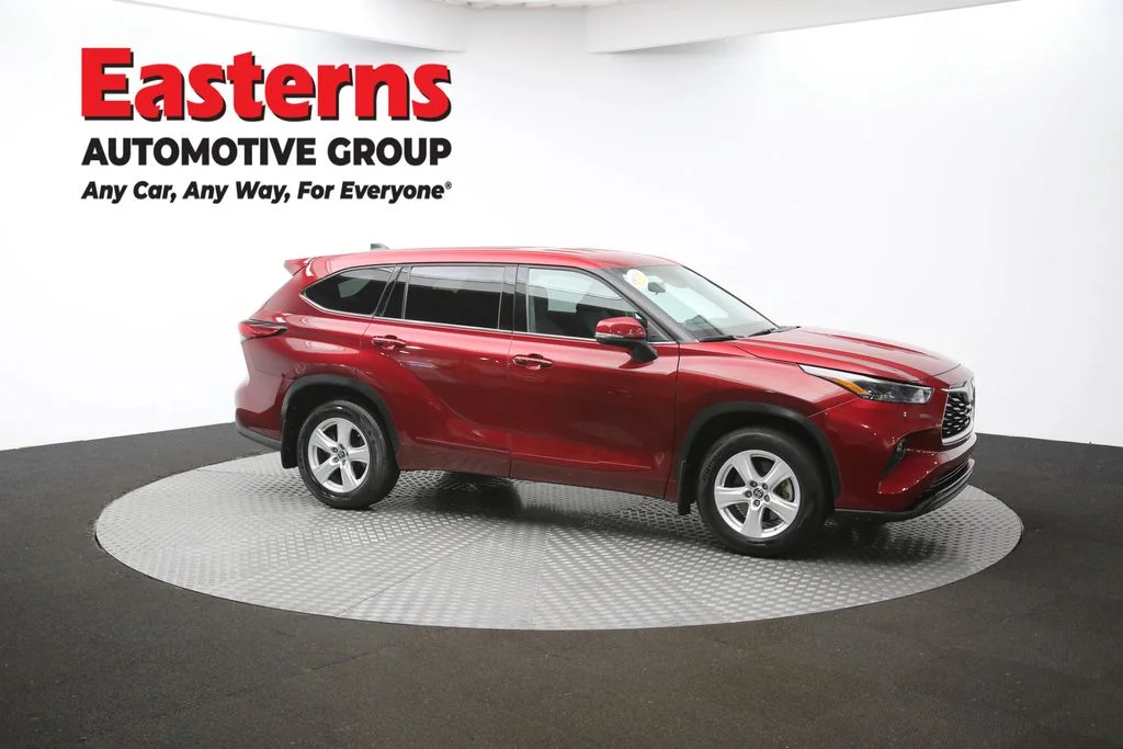 Used 2022 Red Toyota LE image 47