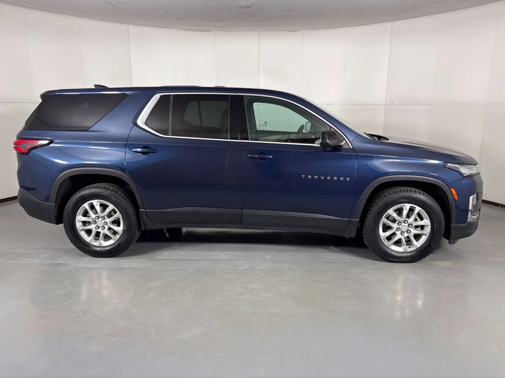 Used 2022 Blue Chevrolet LS image 11