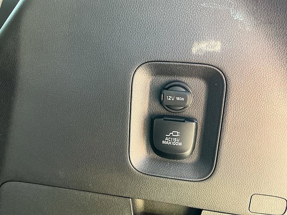 Used 2025 Panthera Metal Kia SX Prestige image 30