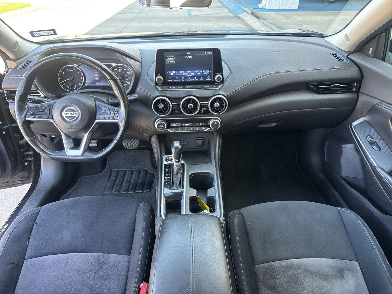 Used 2022 Super Black Nissan SR image 19