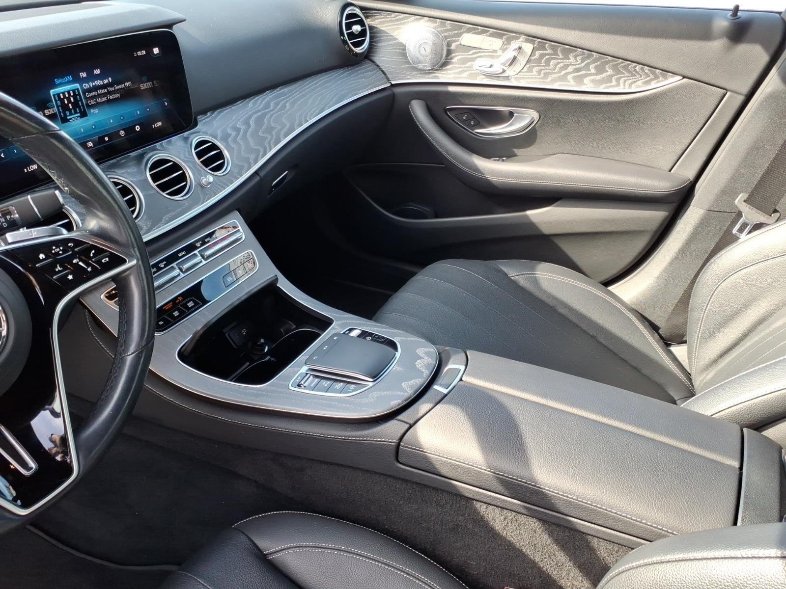 Used 2021  MERCEDES BENZ  image 22