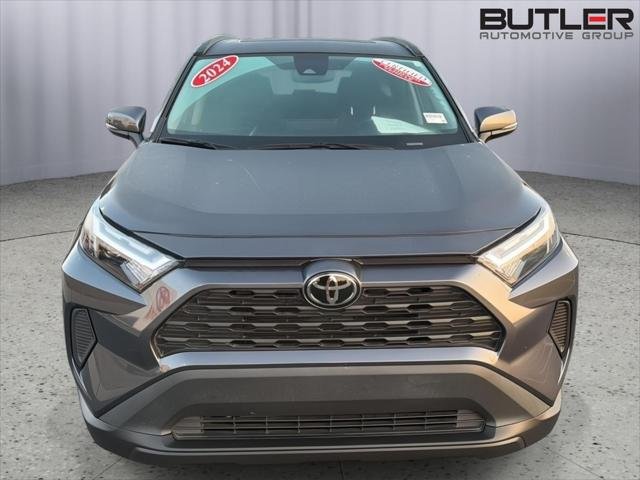 Certified Used 2024 MAGNETIC GRAY MET. Toyota  image 9