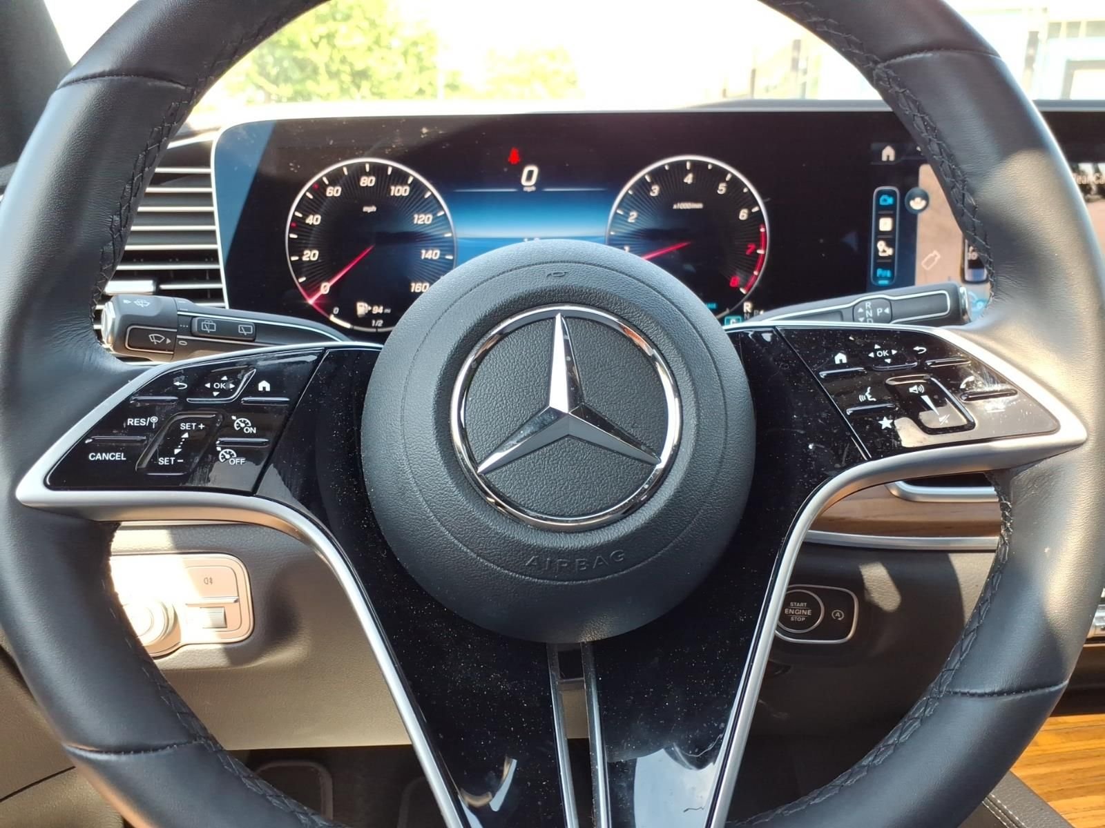 Certified Used 2025  Mercedes-Benz GLE 350 image 23
