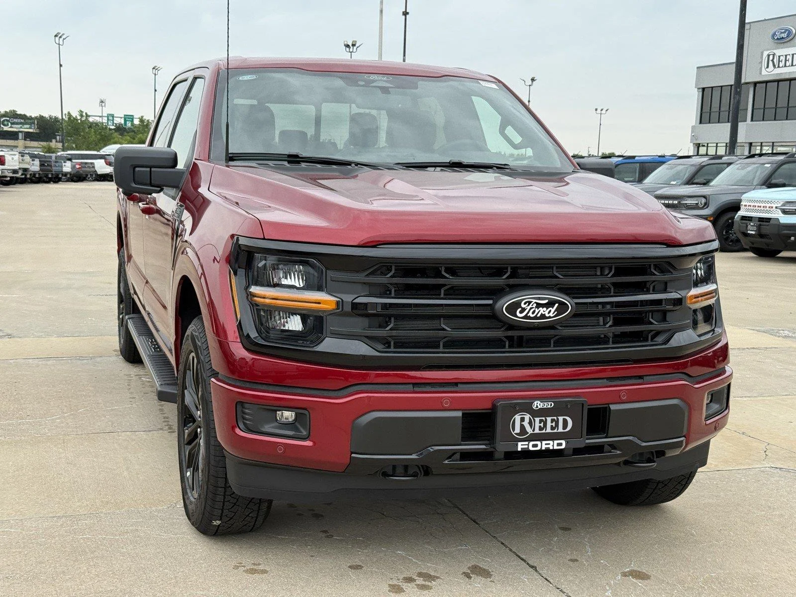 New 2026 Ruby Red Metallic Tinted Clearcoat Ford XLT image 2