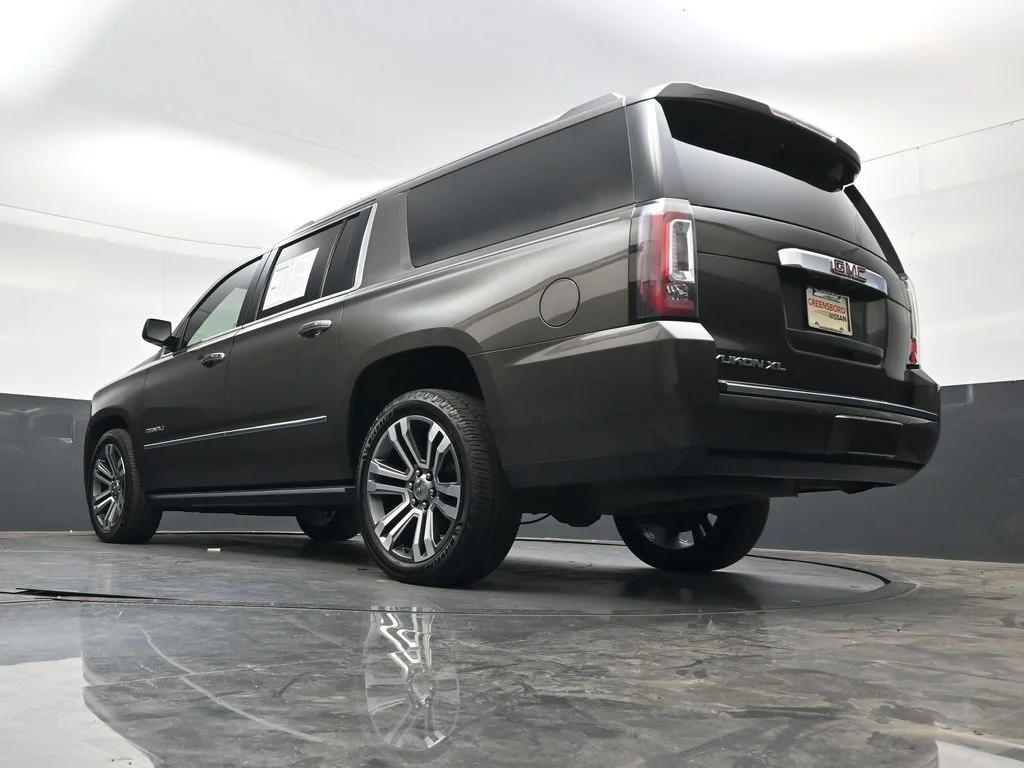 Used 2019 Gray GMC Denali image 38