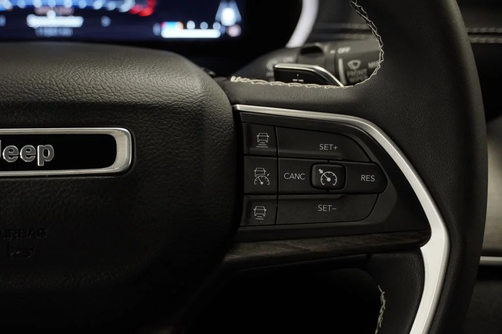 Used 2024 Black Jeep Limited image 40