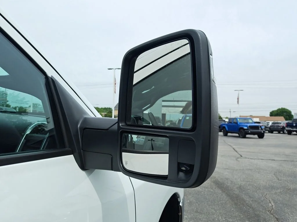 Used 2024 White Ram Big Horn image 16