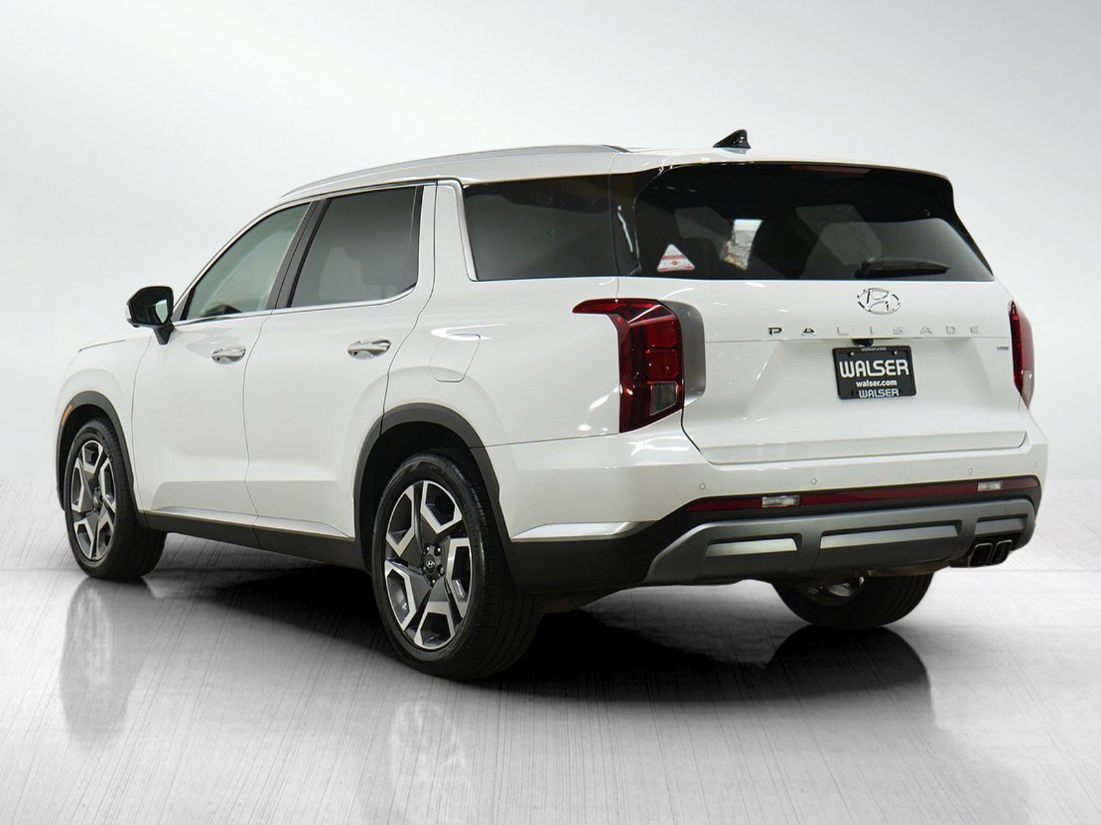Certified Used 2024 Hyper White Hyundai Limited AWD image 4