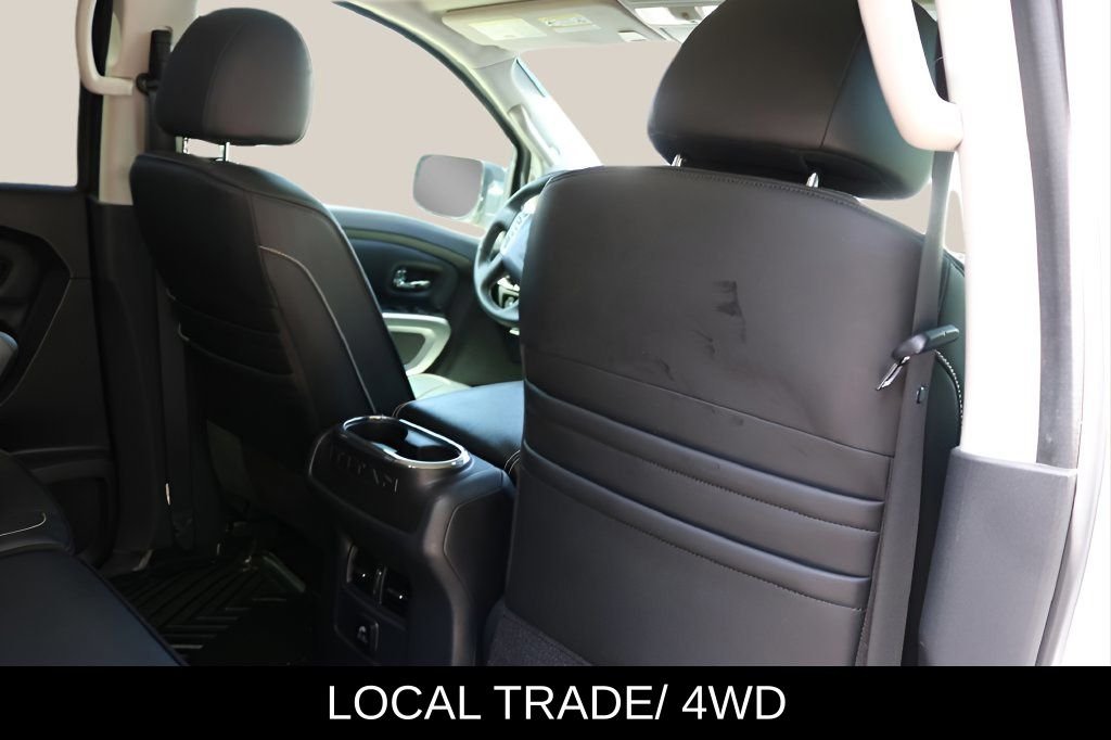 Used 2018 Silver Nissan PRO-4X image 18