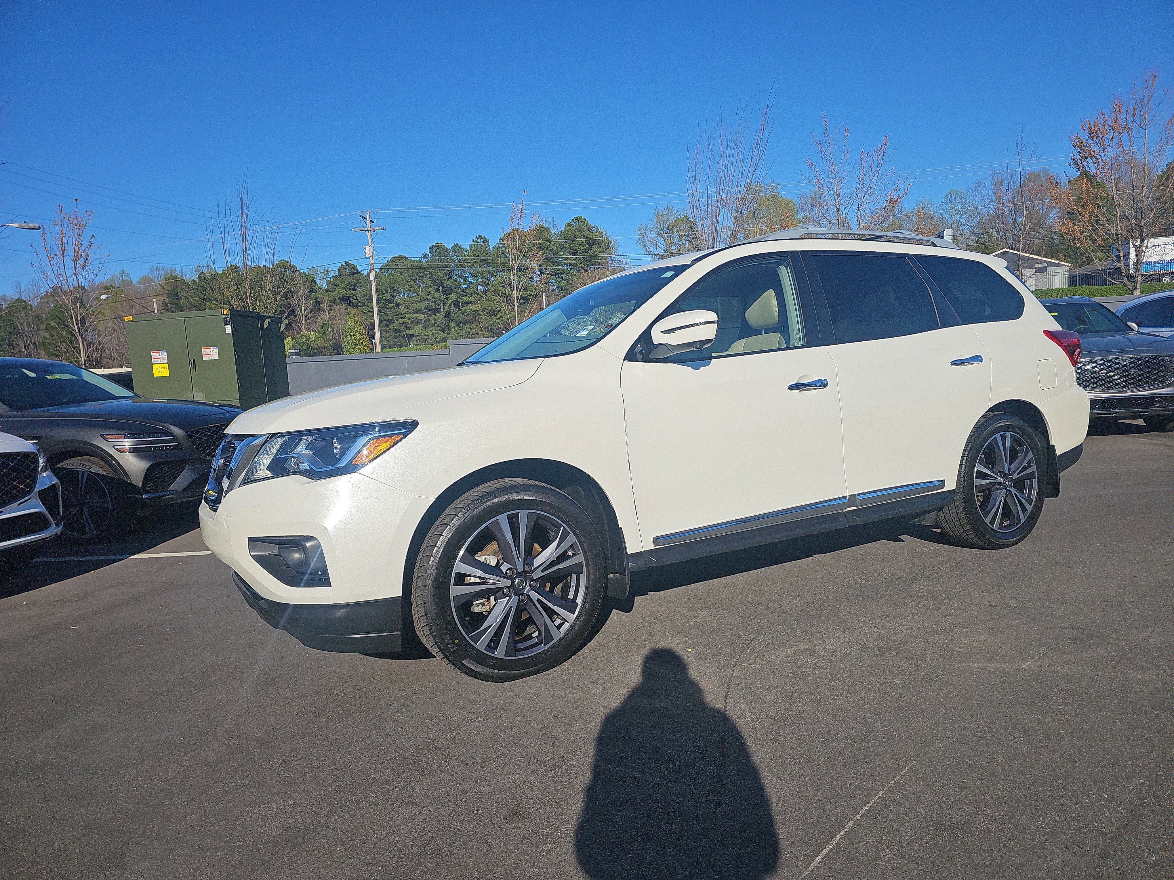 2020 Nissan Pathfinder Platinum
