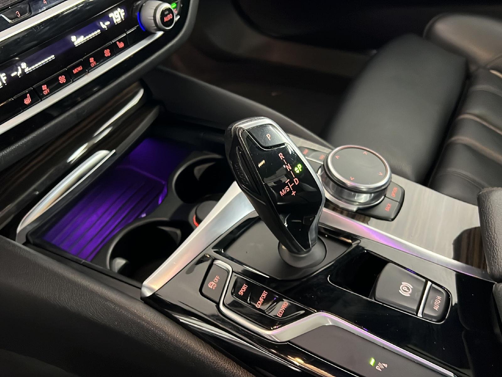 Used 2018 Black Sapphire Metallic BMW 530i xDrive image 18