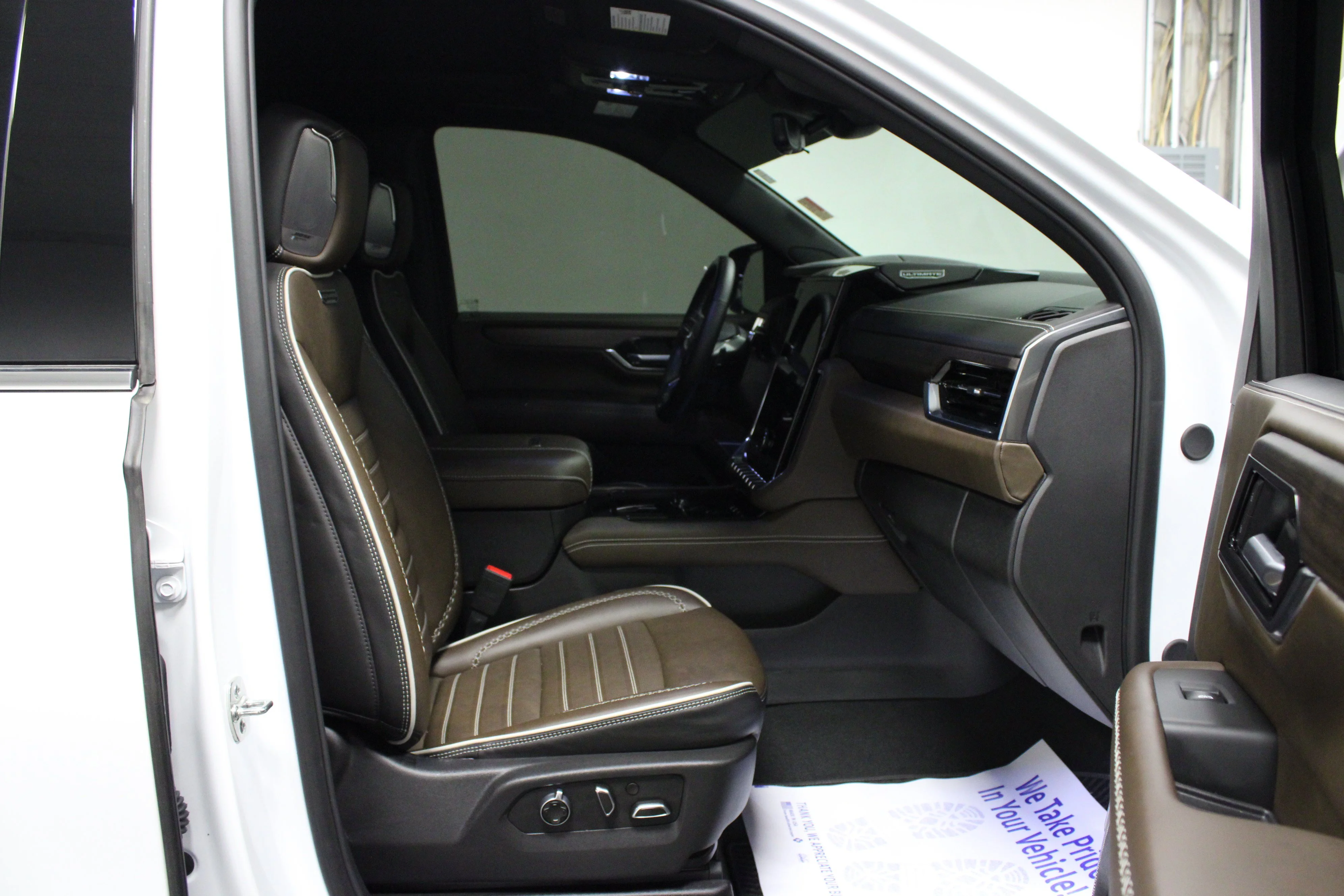 Used 2026 Summit White GMC Denali Ultimate image 18