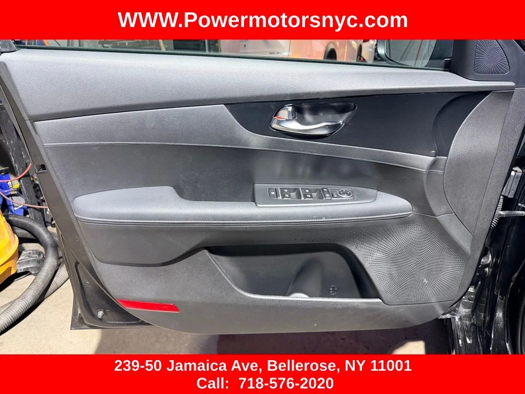 Used 2023 Black Kia GT-Line image 40