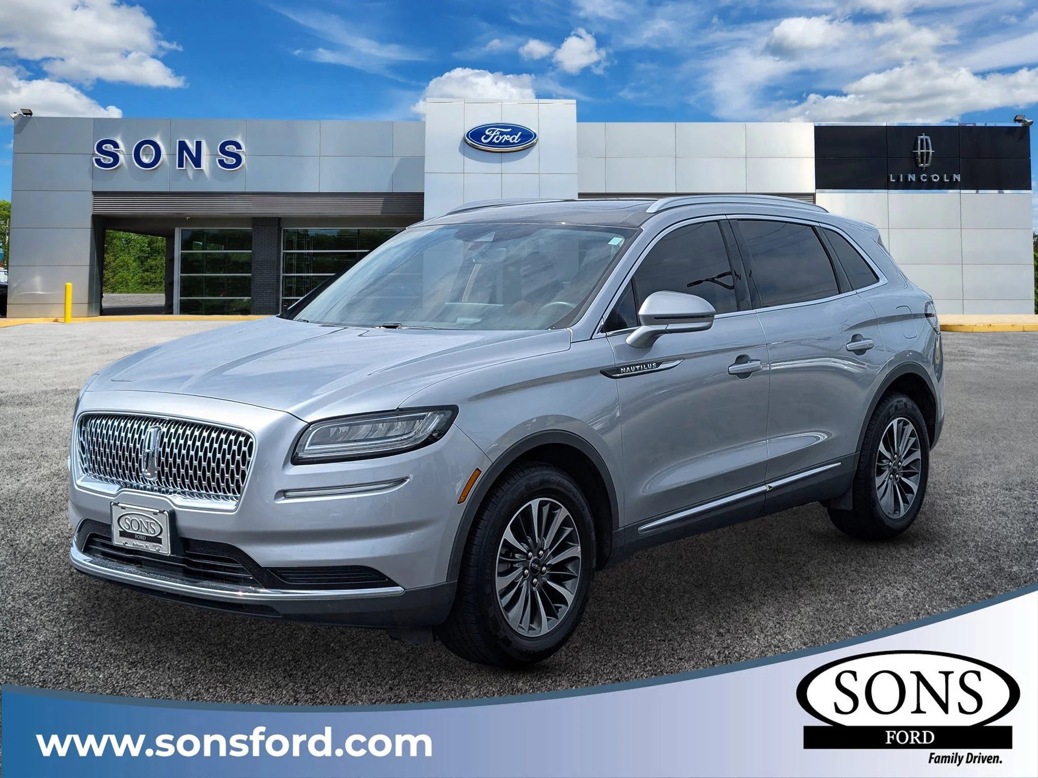 2022 Lincoln Nautilus Reserve FWD's photo