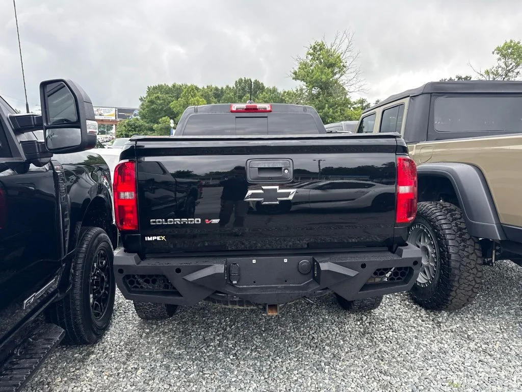 Used 2018 Black Chevrolet ZR2 image 4