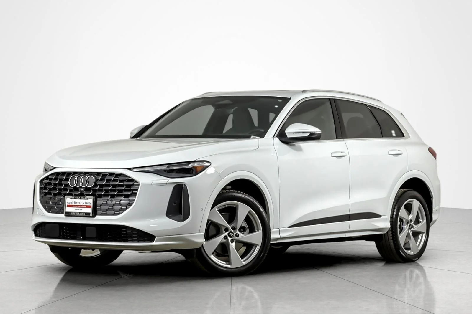 2025 Audi Q5 40 Premium Plus's photo