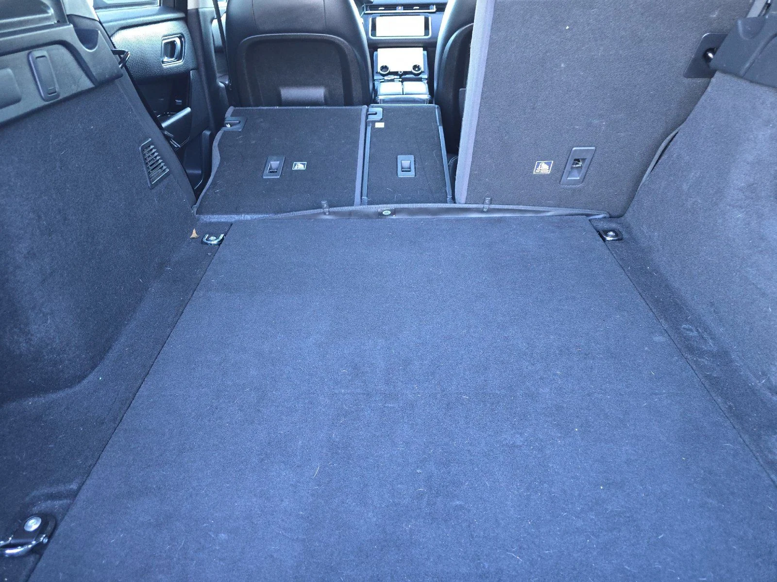 Used 2020 Black Land Rover S image 14