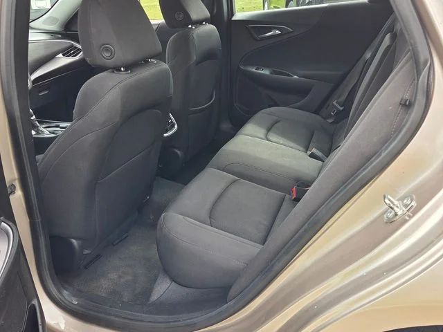 Used 2023 Gray Chevrolet LT image 6